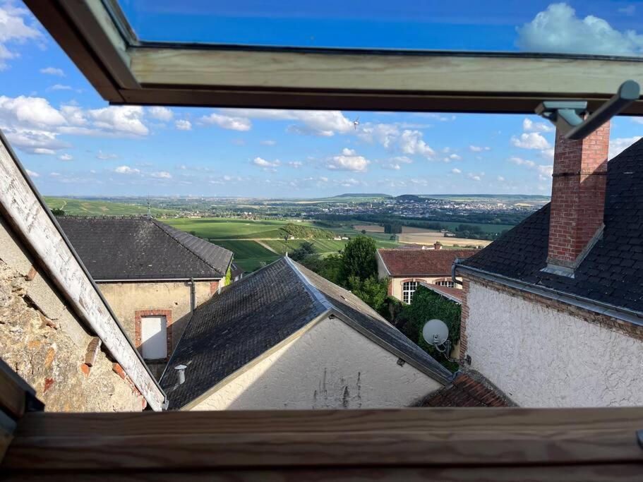 Un Petit Coin Sous Les Toits Villa Hautvillers Eksteriør bilde